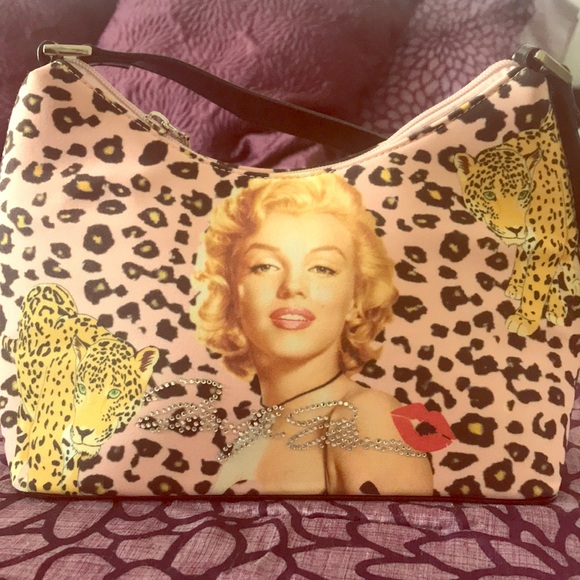 Marilyn Monroe Handbags - ❗️Price Drop ❗️Marilyn Monroe pink leopard purse.